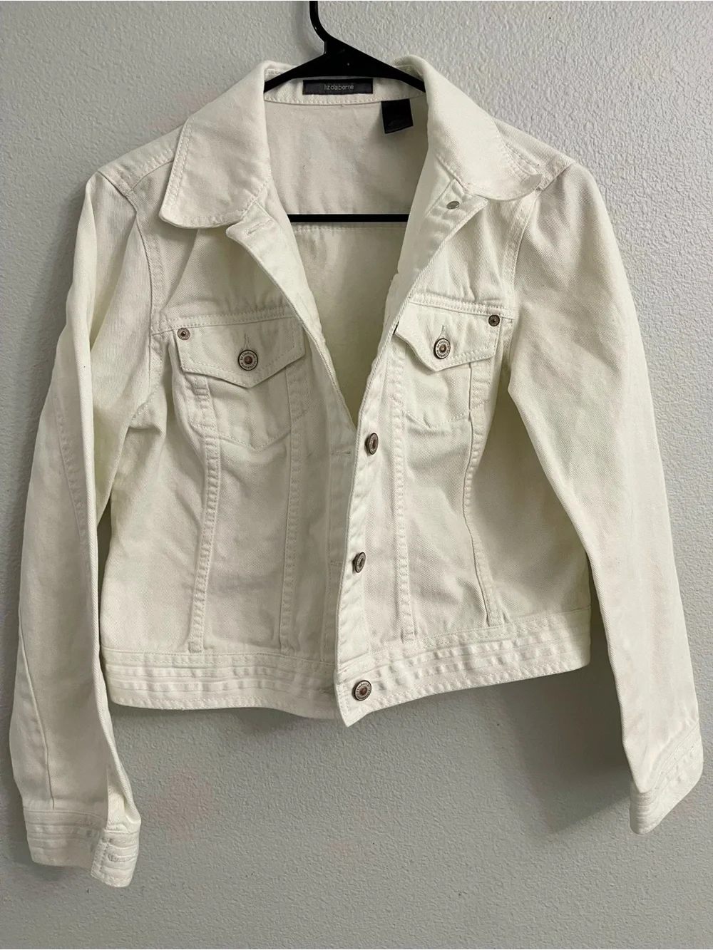 Liz Claiborne Cream White Denim Trucker Jacket 100% Cotton Size Medium - Picture 1 of 11